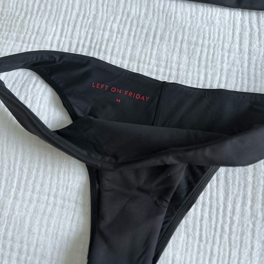 Left In Friday Streamline bikini bottom